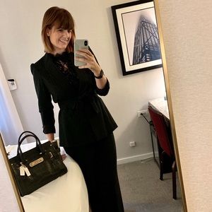 Meet your Posher, Caitlin